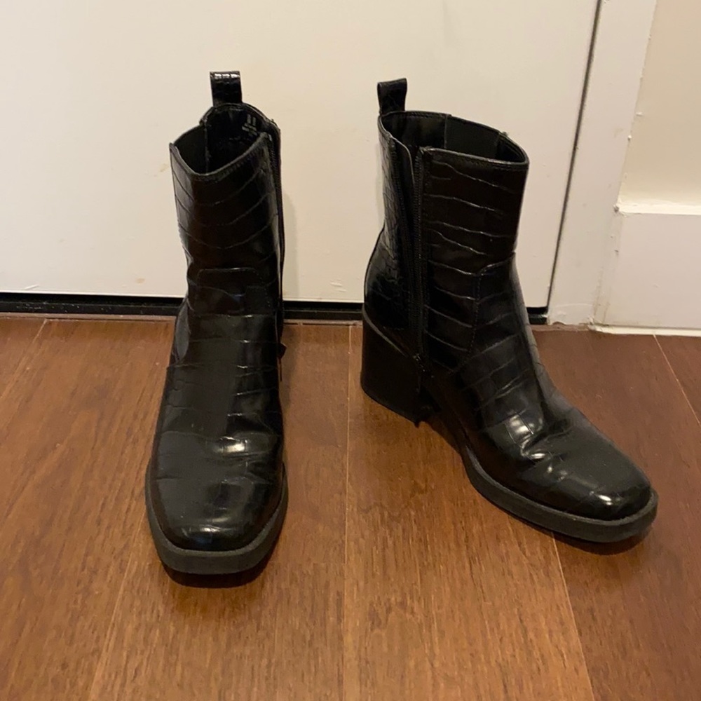 Black Bleecker and Bond Boot